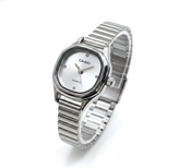 ساعت زنانه کاسیو نقره ای صفحه نقره ای مدل casio-LS5