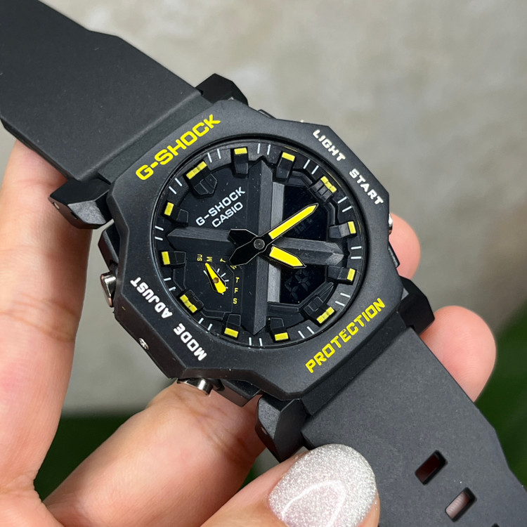 ساعت مچی جی شاک مدل GA-2300 ظرفیت دو زمانه با بند رزینی
