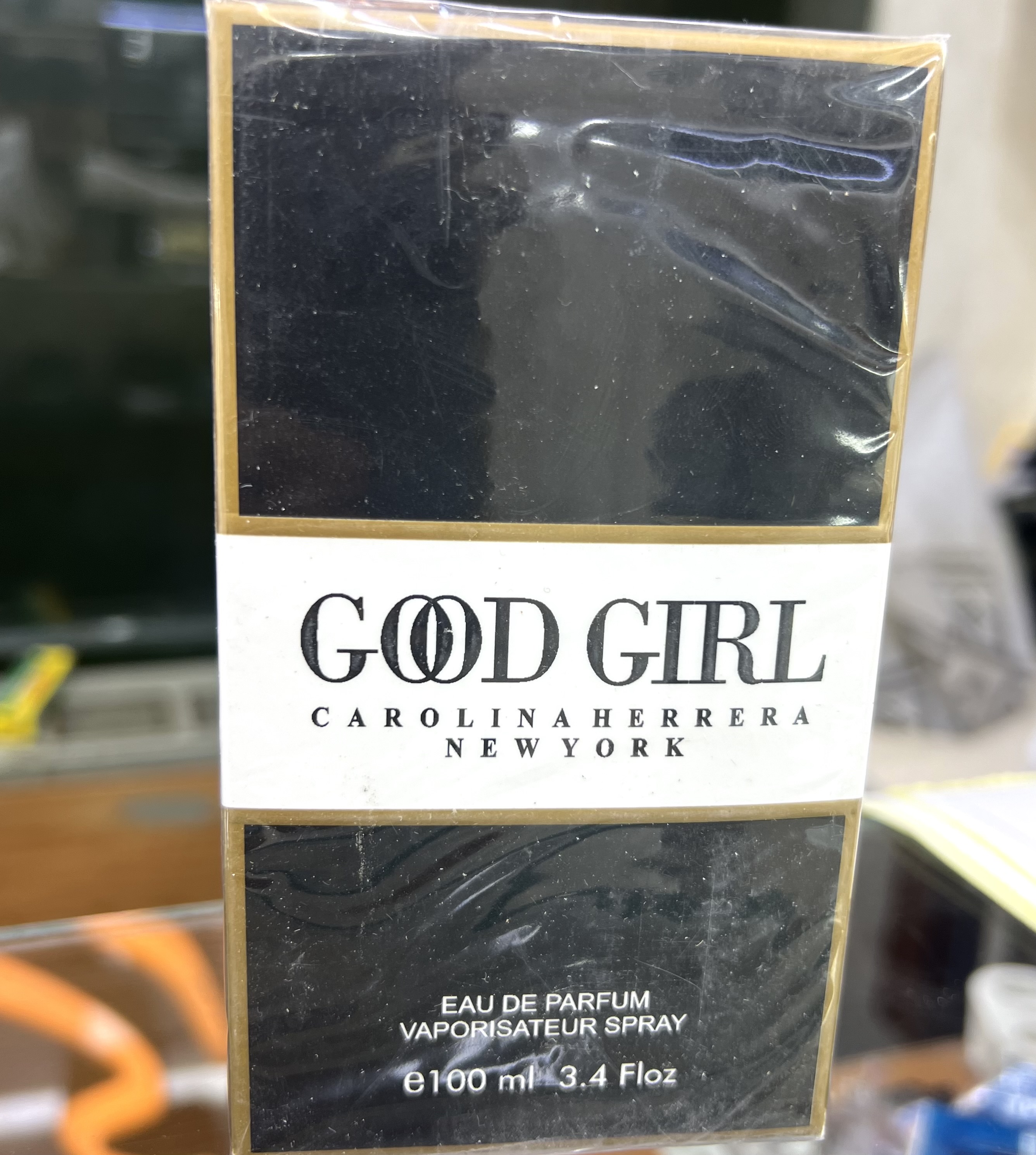 عطر ادوپرفیوم زنانه مدل گود گرل حجم ۱۰۰ میل شیرین گرم
